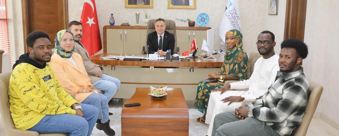 REKTÖRÜMÜZLE SICAK BİR SOHBET!